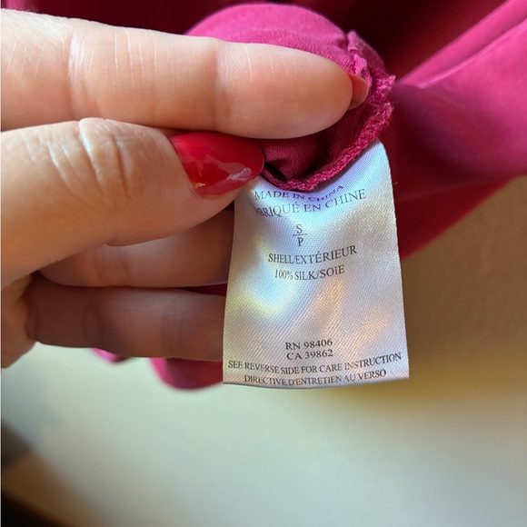Theory Derona Draped Sleeveless Silk Blouse in Fuchsia (Size:S) - Picture 9 of 14